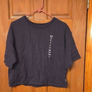 Cropped Vans Black Graphic Tee